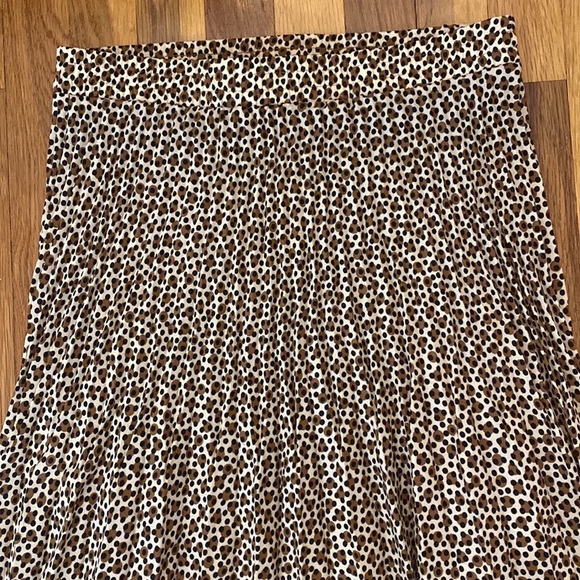 NWT Max Studio Women’s Black and Brown Polka Dot Skirt Size M - Picture 2 of 8